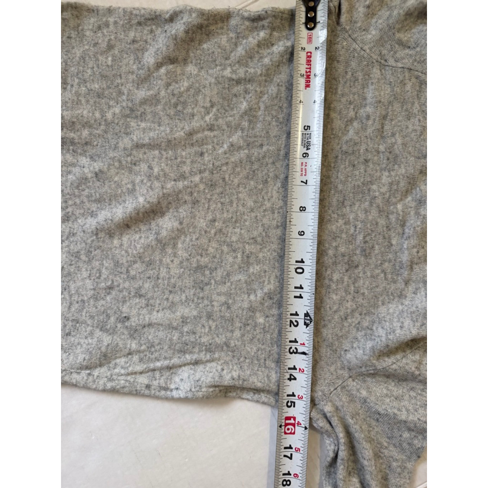 Women's J.CREW Gray Crew Neck Sweater with Yellow Pear Graphic XS - Picture 6 of 7